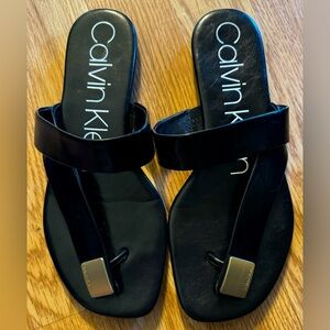 Calvin Klein Saurin thong sandal